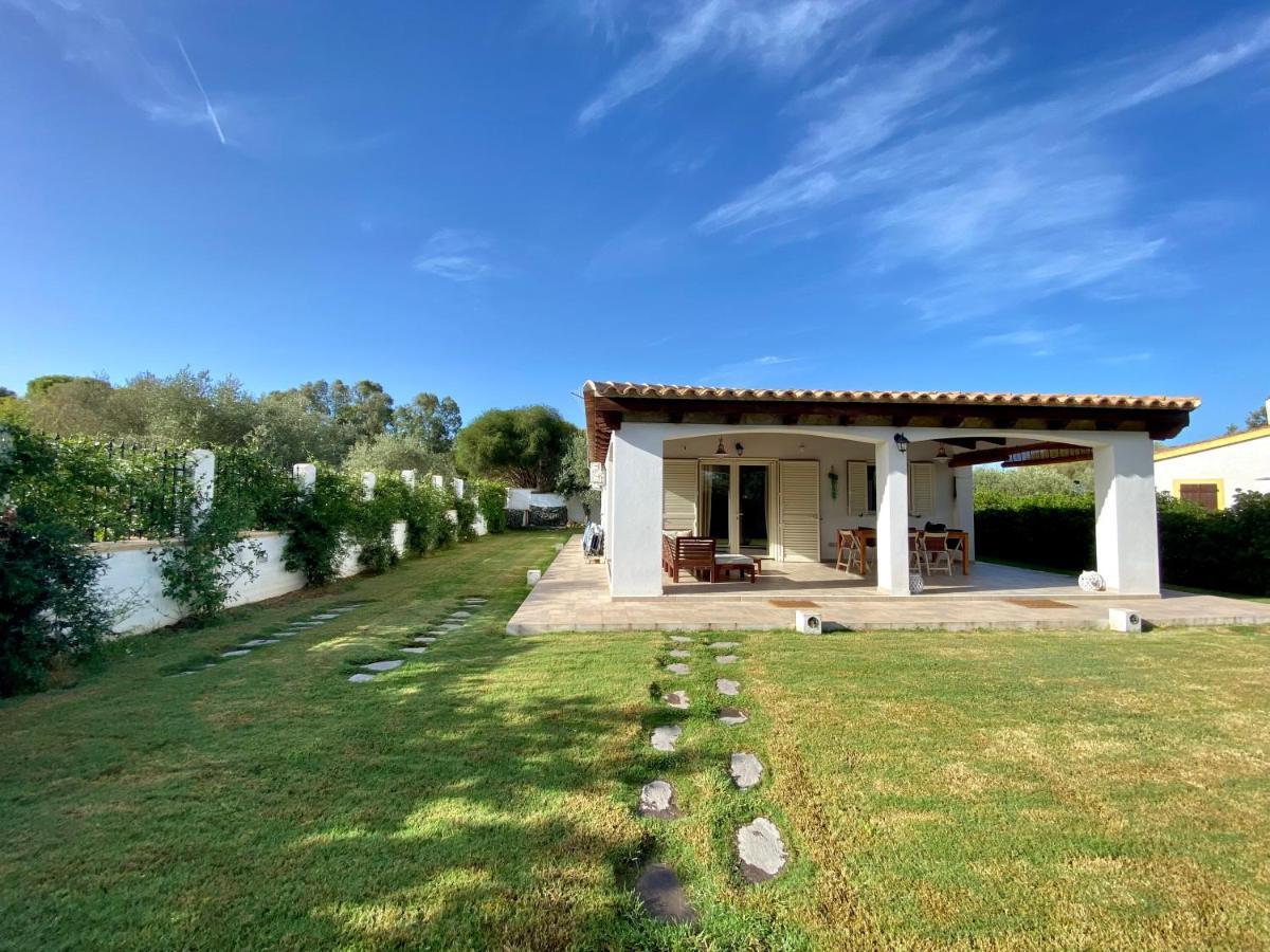 La Casa Dell Olivo Villa Castiadas Luaran gambar