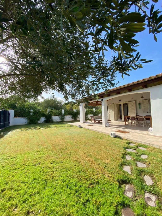 La Casa Dell Olivo Villa Castiadas Luaran gambar